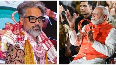 Hanuman Ansh director greeted PM Narendra Modi at the bhajan programme.
