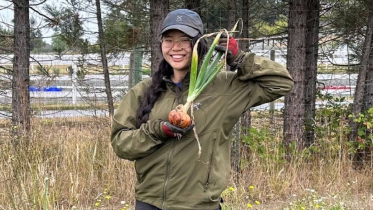 How a 17-year-old is rescuing thousands of pounds of produce