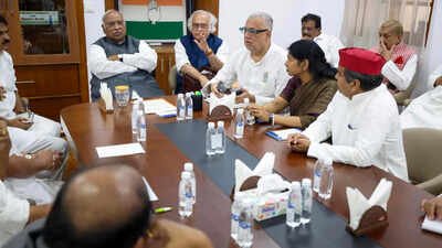 Opposition INDIA bloc parties will meet on September 30 to discuss alleged poll-roll manipulation under the SIR process and a possible joint campaign seeking CEC Gyanesh Kumar’s resignation. INDIA bloc to meet on Sept 30, CEC's ouster on top of agenda