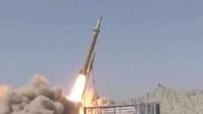 Iran deployed electro-optical guided missiles against US warships, showcasing a technology that enables precise target identification without GPS reliance. Missile with ‘eyes’: Iran’s new missile can hunt targets without GPS, putting US warships on alert