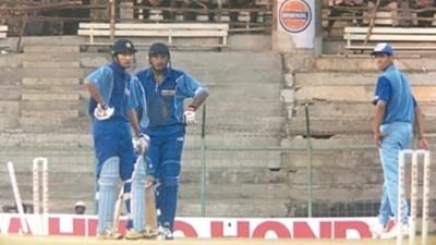 The Indian batter with Ajit Agarkar. (JioHotstar) The Indian batter with Ajit Agarkar. (JioHotstar)