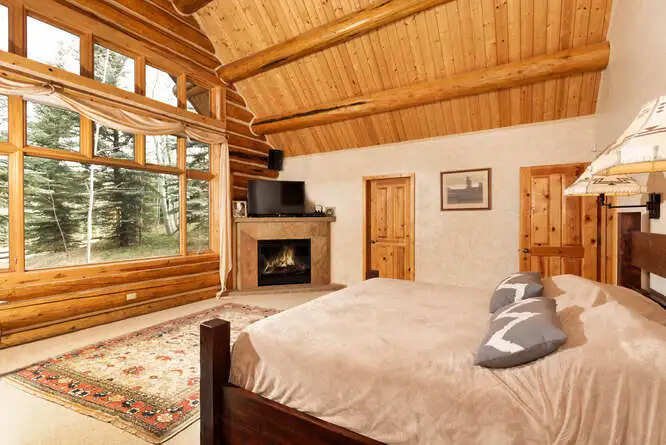 John Oates built his dream Colorado ranch three decades ago