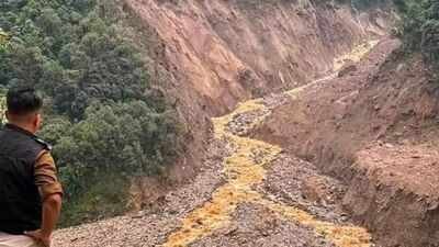 Landslide occurred above the Chyakoong River, opposite OC Bhir, during the intervening night of September 5 and 6. Landslide hits Sikkim’s Mangan, partially blocks Teesta River flow