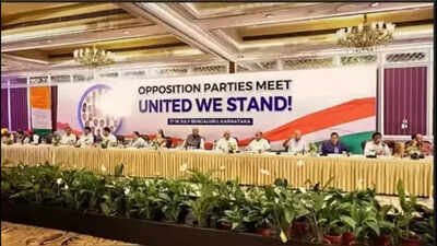The proposed meeting comes amid opposition parties’ growing coordination over the Election Commission’s electoral roll revision exercise. EC-SIR row brings opposition on same page; INDIA bloc to hold meeting on September 30