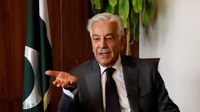 Pak minister’s throat-cut gesture to Afghan journalist 'Don't go back like this': Pakistan minister's throat-cut gesture to Afghan journalist backfires - video