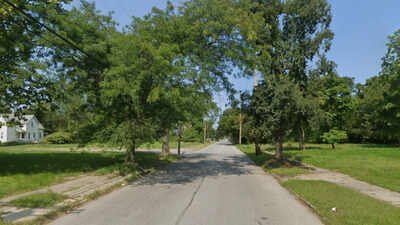 Parts of the East Side look rural, with the loss of population creating what it called an “urban prairie” A Cleveland district fell from nearly 100,000 residents in the 1960s to fewer than 20,000, leaving blocks looking like countryside; a new plan now aims to build 200 homes and could generate up to $182 million for streets, parks and sewers