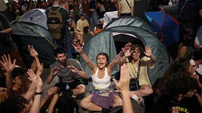 People protest Spain's housing crisis in Madrid Spain housing crisis: Thousands demand tenant protections after 87-year-old evicted from Madrid home