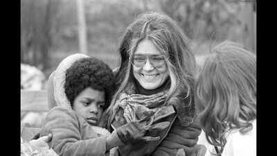 Feminist icon Gloria Steinem brought women together from all walks of life Unlike Gloria Steinem, I was a tomboy before I knew I was a feminist