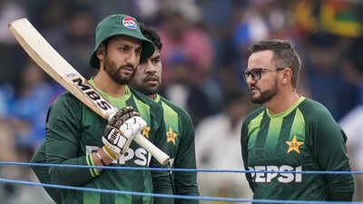 Pakistan coach Mike Hesson breaks silence on mid-England series shake-up, says 'I really don’t know what happened'