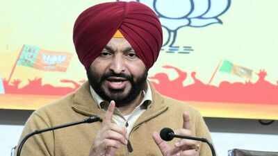Ravneet Bittu detained after throwing eggs, tomatoes at Punjab CM Mann's convoy