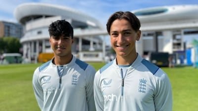 Robin Das (right) has scored two centuries across first-class and List-A cricket. (Essex Cricket)