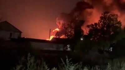 Russian strikes on Kyiv kills 3 as Ukraine targets oil, military sites