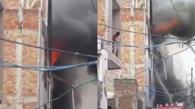 The Delhi Fire Service received a call about the blaze at 11:05 am, following which 15 fire tenders were rushed to the spot. 6 injured after people jump in panic from adjacent building as fire breaks out in Delhi factory