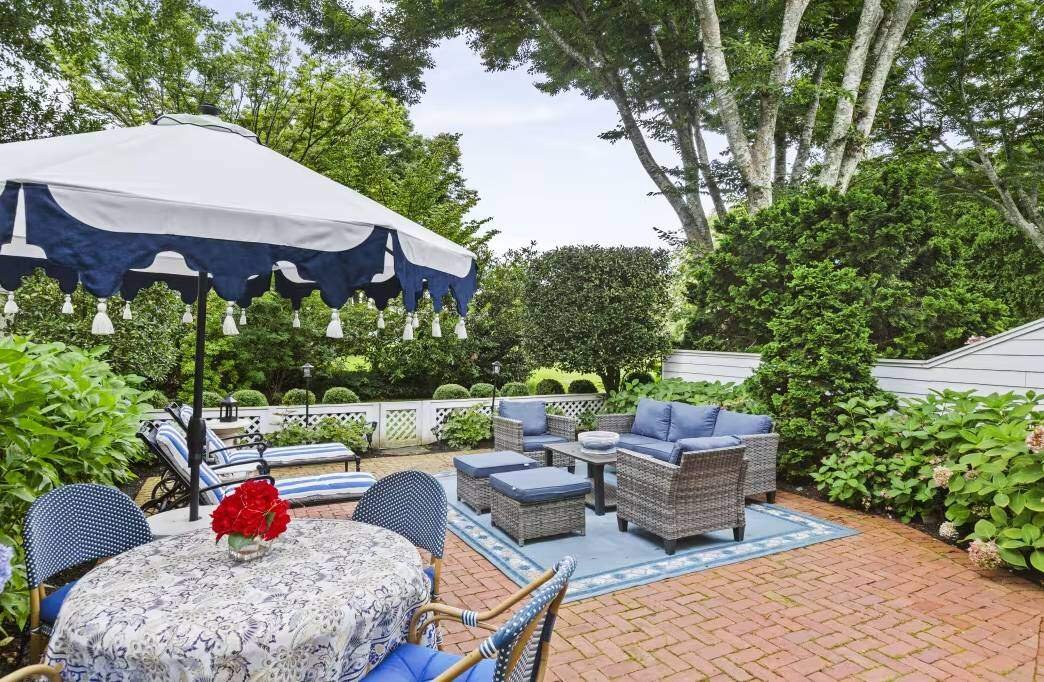 The Hamptons condo offers access to a pool, tennis and pickleball courts.
