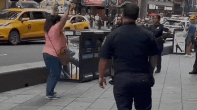 1 dead, 1 critically injured in Times Square stabbing; police kill suspect Times Square stabbing: 1 killed, another critically injured; suspect shot dead by NYPD