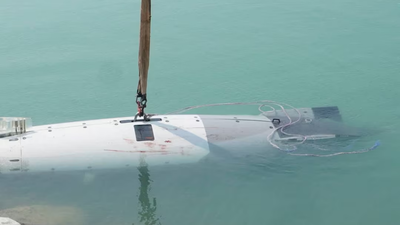 Earlier today, IRGC said it had captured a second advanced US unmanned underwater vehicle, the Remus 600, in the Strait of Hormuz (Photo: Reuters). US rejects Iran's claim of capturing underwater drone, calls move 'clearly desperate'
