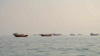 Negotiators from the US and Iran are discussing a phased resolution to their ongoing conflict. Iran gives US six days to meet conditions for reopening Strait of Hormuz: Report