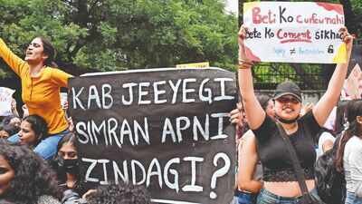 Women from various Delhi University colleges demonstrated for their freedom and safety against violence on Monday. Marching through the storm: ‘Hum Auratein Aazad Hain’ echoes across Delhi University