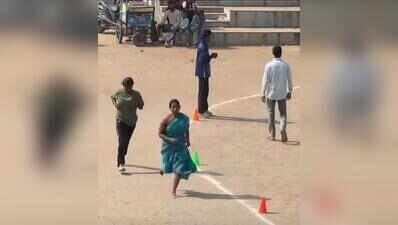 Women in tracksuits run alongside homemakers in saris In saris and slippers, Ramgarh women run for a govt job dream