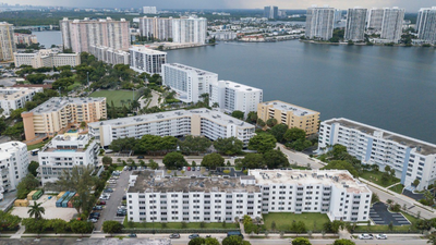 Florida commissioners unanimously rejected development across nearly 230 acres in 2025; 16 months later, they reversed course 4-3 and approved more than 4,800 apartments and about 1,000 hotel rooms