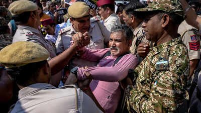It calls for resolving differences through “debate, discussion, dialogue and dissent” within the constitutional framework 400-plus Indian-origin scholars, alumni from 27 countries warn against ‘anarchy’
