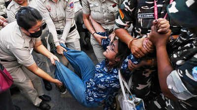 'Troubling pattern': UN experts flag 'use of excessive force' during India protests