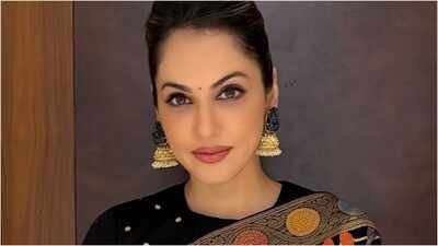 ‘I regret that decision’: Isha Koppikar on rejecting ‘Dil Chahta Hai’ role played by Sonali Kulkarni opposite Saif Ali Khan