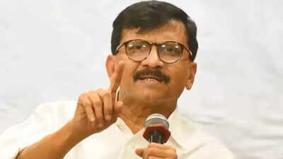 File photo: Shiv Sena (UBT) MP Sanjay Raut SC summons Sanjay Raut in contempt case