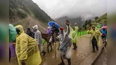 Many of the Amarnath pilgrims this year carried their own steel plates and utensils, cutting the use of plastic Less plastic, reusable plates & utensils help cut waste on Amarnath route