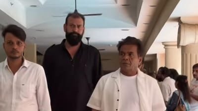 Rajpal Yadav at Mushtaq Khan's prayer meet.