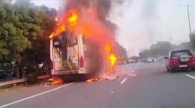 The bus was on its way to Muzaffarpur in Bihar Another sleeper bus on fire, lucky escape for 32 as driver decides to stop