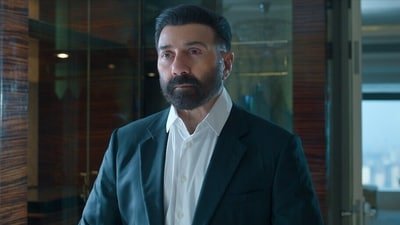 Sunny Deol played a righteous lawyer in Ikka.
