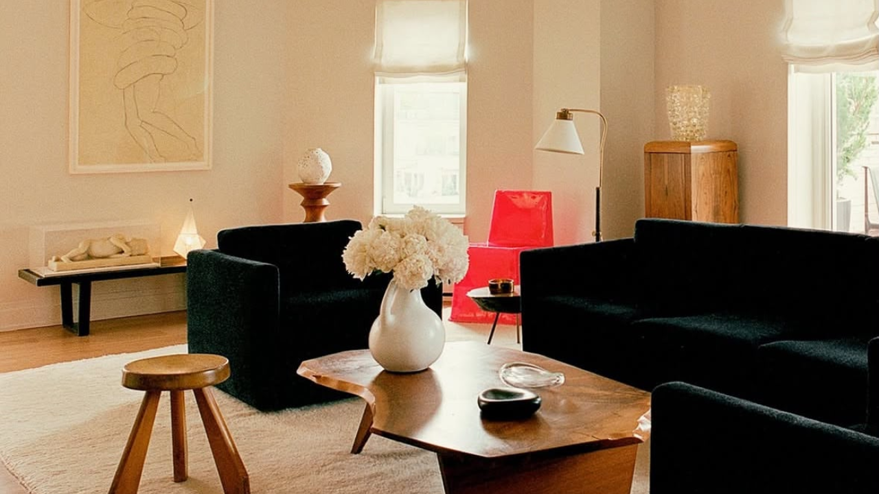 A 1920s building with an unconventional character<br>