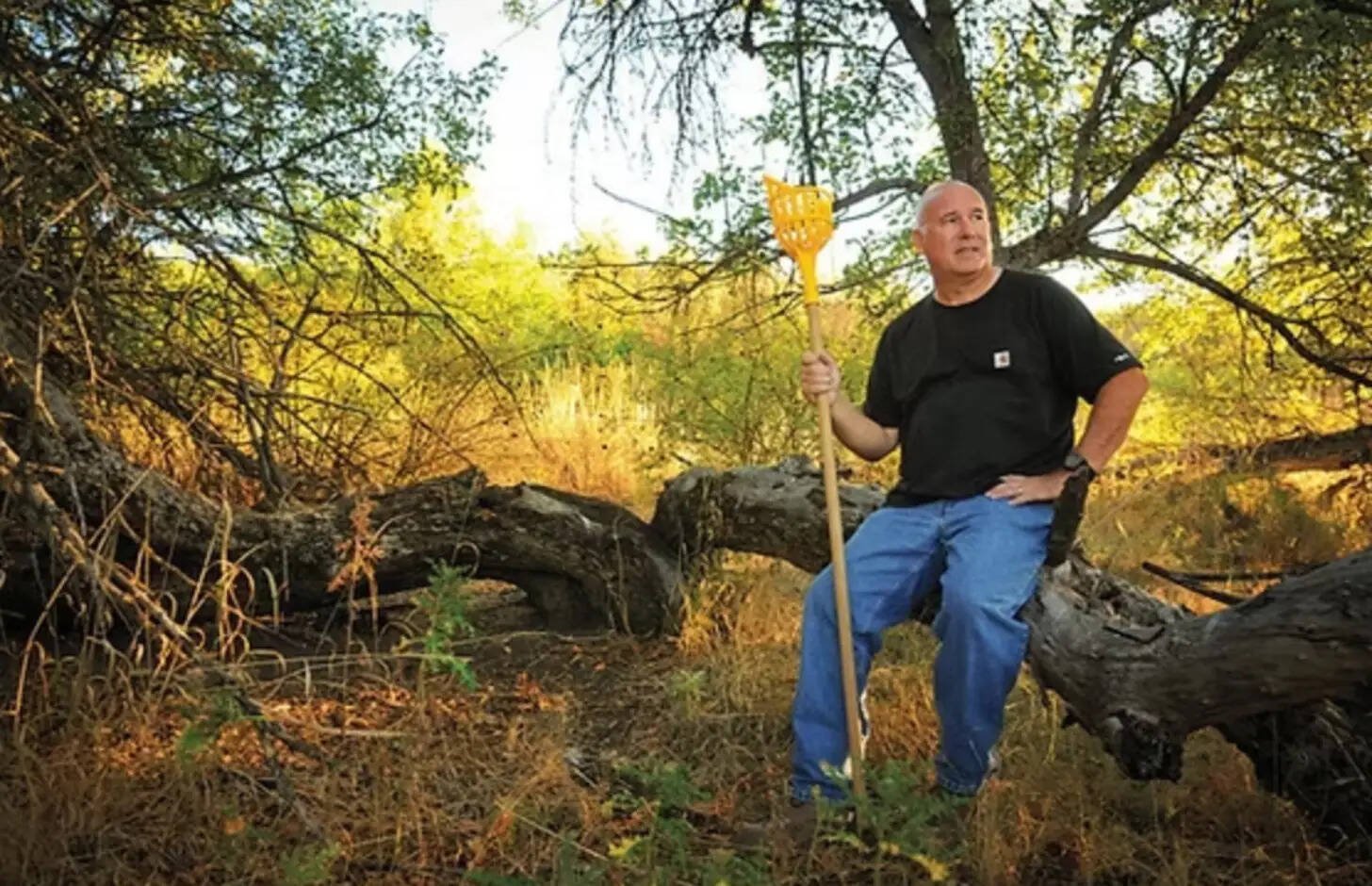 A retirement hobby became a decade-long quest to bring historic apples back from the brink.
