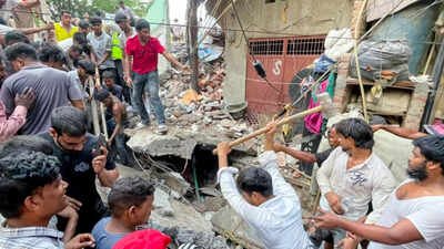 A tragic incident in Seemapuri saw a five-storey structure collapse 1 dead in Seemapuri building collapse: Tremor claims, trapped people and a desperate rescue op; what we know