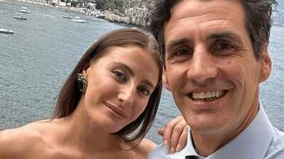 Andy Lee and Rebecca Harding tie the knot after being together for 12 years, and two years of being engaged. (Instagram) ‘Hamish & Andy’ star Andy Lee and Rebecca Harding tie the knot in an intimate wedding