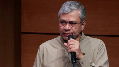 Union Minister for [Information and Broadcasting, Ashwini Vaishnaw announcing the recent cabinet decisions Cabinet clears Rs 10,000 crore SME fund, new transport authority; hails PM Modi’s 25 years in public life