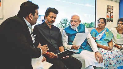 24 hours after hosting Rahul Gandhi, TN CM Vijay takes metro ride with PM Modi