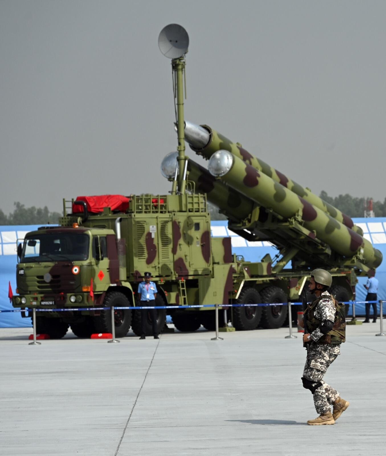 BrahMoS-missile showcased during ceremony