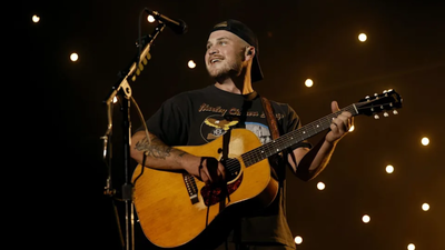 Country singer Zach Bryan quietly bought an $18 million Tennessee estate in 2026; the secluded property sits on 146 acres and includes a 6,000-square-foot main house and recording studio
