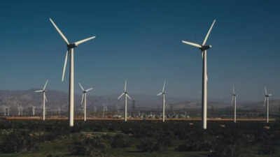 Crop prices and yields can change, while a wind turbine can provide relatively stable revenue Iowa livestock farmer Dave Johnson hosts four wind turbines that bring in about $30,000 a year, calling the steady lease income the 401(k) he never had while he continues raising cattle and hogs