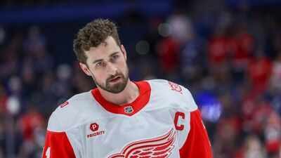 Detroit Red Wings could face a crucial stretch in the Dylan Larkin trade saga (Imagn Images) NHL Trade Rumors: Dylan Larkin deal could be closer than expected as Red Wings face critical days