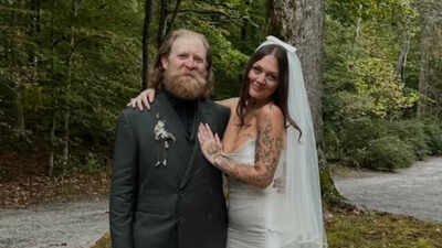 Elle King and her longtime partner, Dan Tooker got married recently in an intimate wedding ceremony. (Instagram) ‘Ex's & Oh's’ singer Elle King and tattoo artist Dan Tooker tie the knot: ‘Best day of my life'