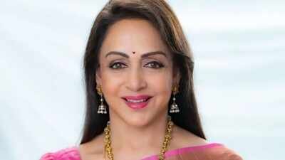 Hema Malini regrets MISSING Nana Patekar’s last call; actress says, 'Couldnt answer, I was travelling'