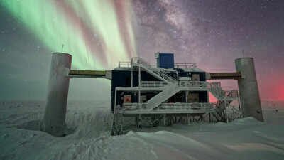 The IceCube neutrino observatory recorded the first detection of high-energy extraterrestrial neutrinos in 2013, after it began operating in 2011 (Photo: IceCube). Why Nobel winner physicist Francis Halzen built a giant ice cube to catch 'ghost particles'