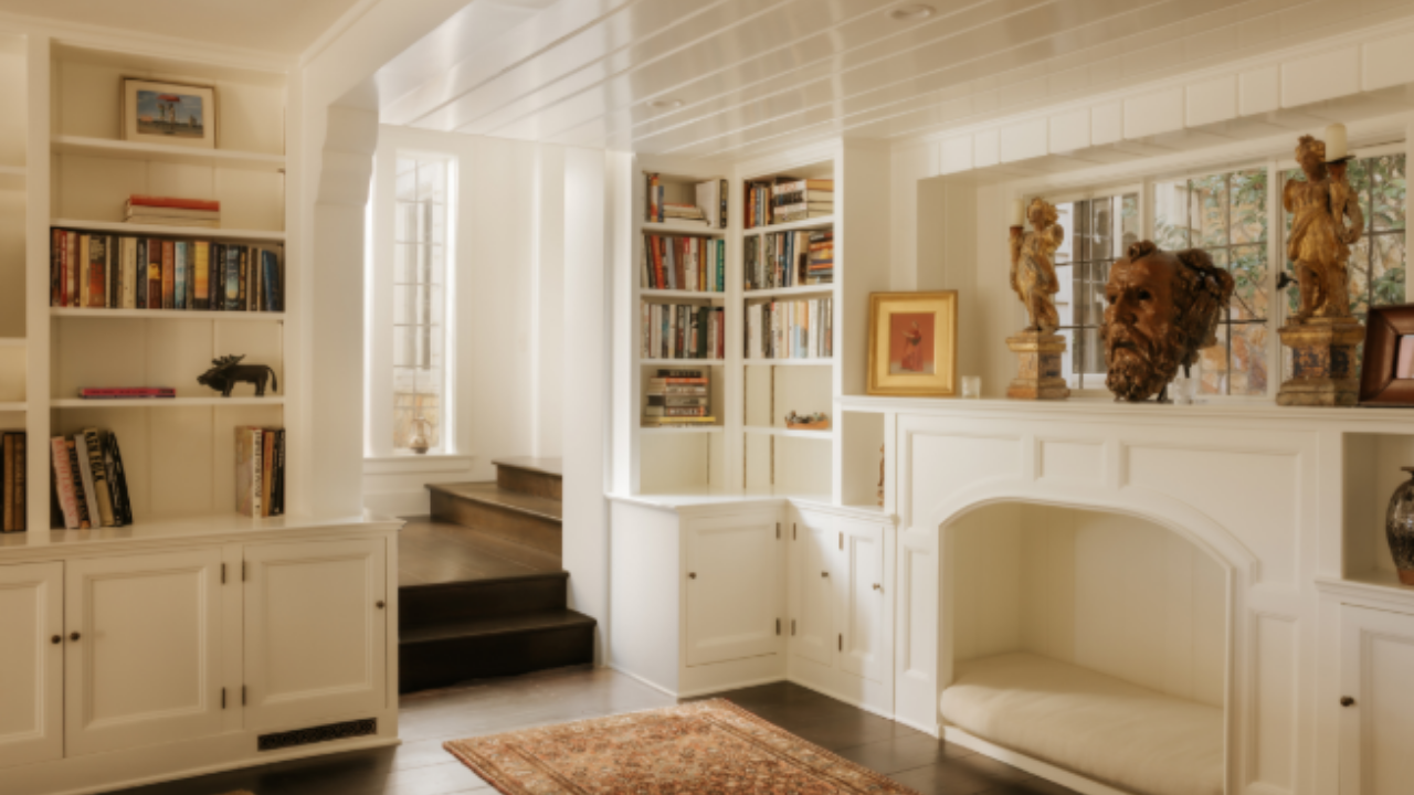 Inside, the house includes a wine cellar, kitchen, formal dining room and living areas that open towards shaded terraces<br>