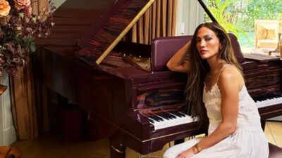 Before Hollywood and global fame, Jennifer Lopez once slept at dance studio while pursuing her career: ‘I was homeless before I got famous'Photo: Jennifer Lopez/ Instagram Before Hollywood and global fame, Jennifer Lopez once slept at dance studio while pursuing her career: ‘I was homeless before I got famous'