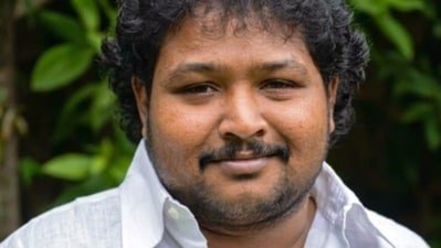 Karthik Sabesh was nephew of music composer Deva. Karthik Sabesh was nephew of music composer Deva.