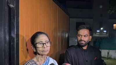 Mamata Banerjee invited Dipke and other activists to West Bengal. 'Just came to thank Didi': Dipke meets Mamata Banerjee, says CJP won't join INDIA bloc rally but supports cause