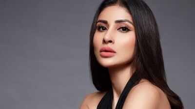 Mouni Roy turns 41; says 'I know who's mine'; celebrates with close friends; after separation from Suraj Nambiar